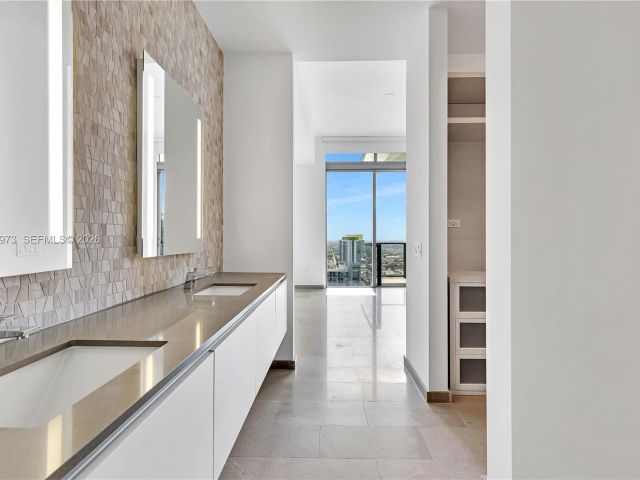 Продажа квартиры #4110 - фото 7446576