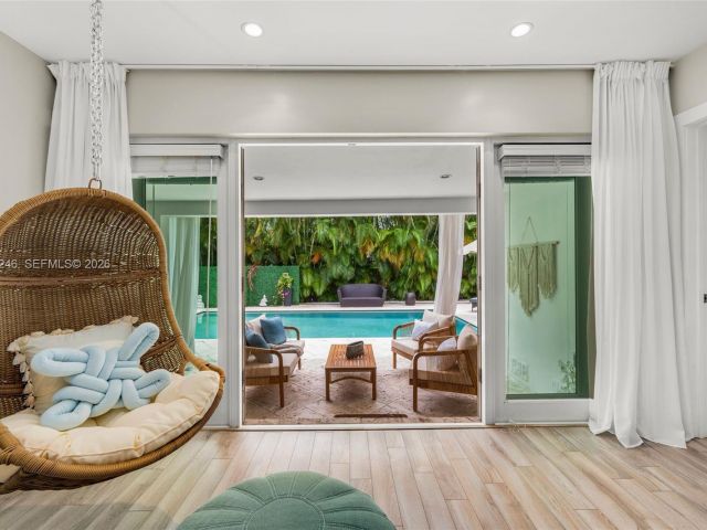 Продажа дома по адресу 736 W 51 st - фото 7517913