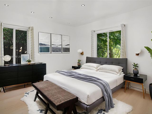 Продажа дома по адресу 1113 N Victoria Park Rd - фото 7483420