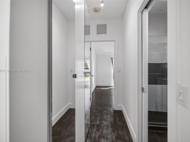 Продажа дома по адресу 1113 N Victoria Park Rd - фото 7483427