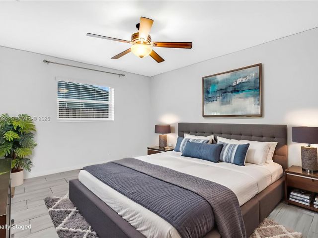 Продажа дома по адресу 3430 N 65th Ave - фото 7535058