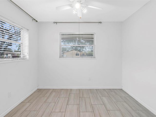 Продажа дома по адресу 3430 N 65th Ave - фото 7535064