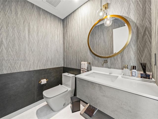 Продажа квартиры #3407 - фото 7494774