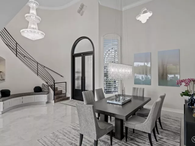Продажа дома по адресу 7188 NE 8th Drive - фото 9030636