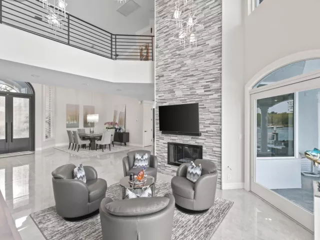 Продажа дома по адресу 7188 NE 8th Drive - фото 9030639