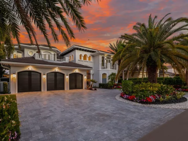 Продажа дома по адресу 7188 NE 8th Drive - фото 9030696