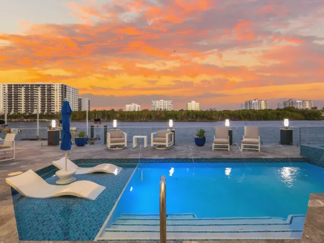 Продажа дома по адресу 7188 NE 8th Drive - фото 9030698