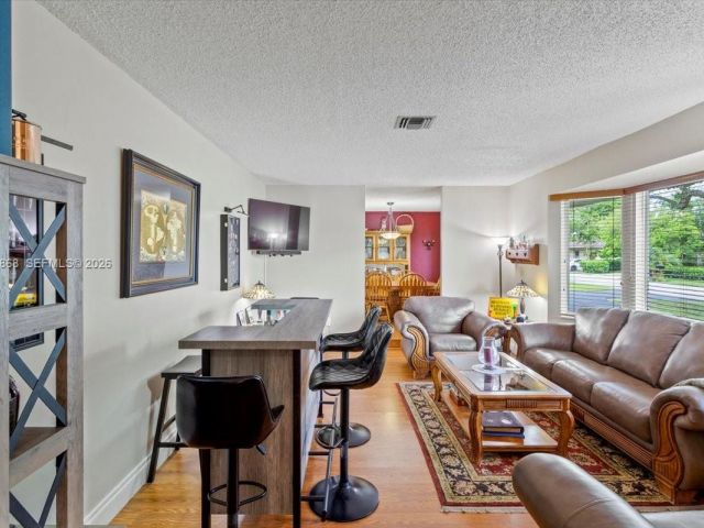 Продажа дома по адресу 9750 SW 143rd Dr - фото 7515389