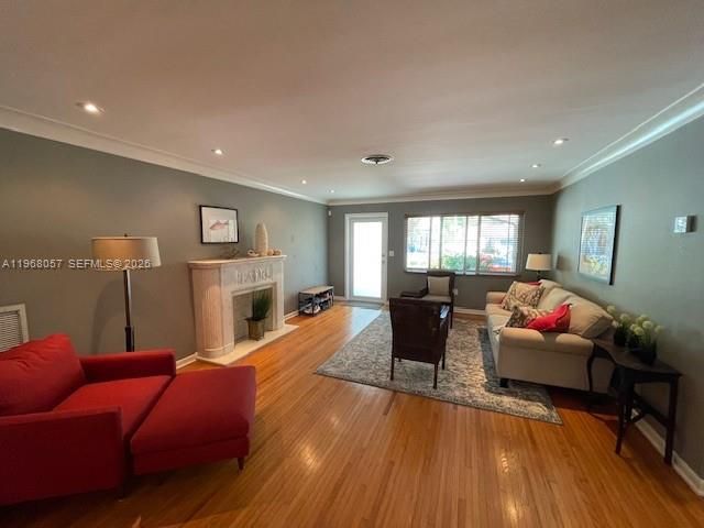 Дом в аренду по адресу 750 NE 72nd Ter - фото 7446082