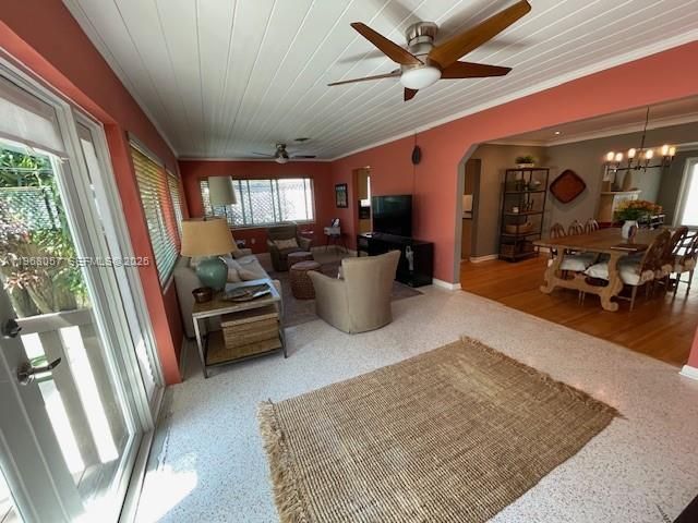 Дом в аренду по адресу 750 NE 72nd Ter - фото 7446087