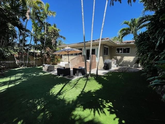 Дом в аренду по адресу 750 NE 72nd Ter - фото 7446093