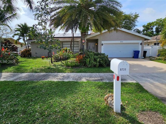Дом в аренду по адресу 6731 NW 26th Way - фото 7481938