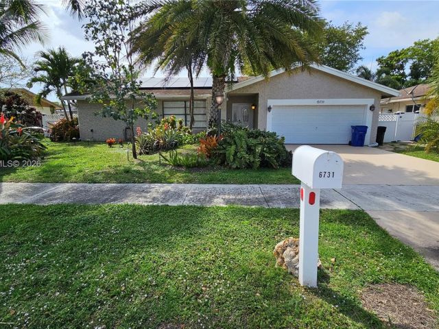 Дом в аренду по адресу 6731 NW 26th Way - фото 7481939