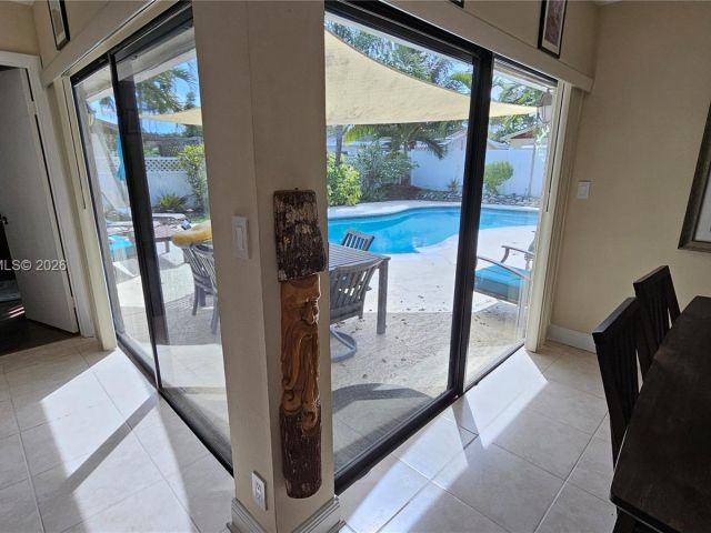 Дом в аренду по адресу 6731 NW 26th Way - фото 7481954