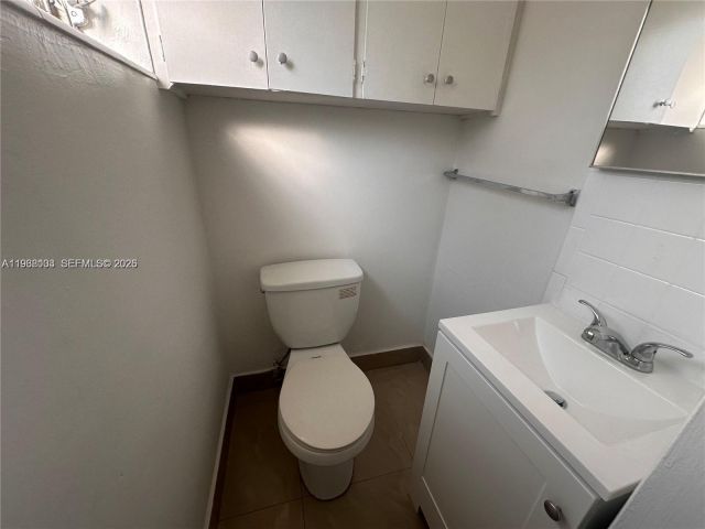 Дом в аренду по адресу 150 NE 170th St 150 - фото 7481271