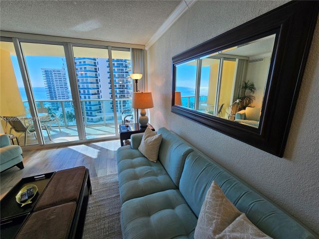 Квартира в аренду номер1117 (Av. April 1st) - фото 7477460