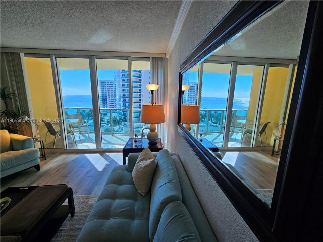 Квартира в аренду номер1117 (Av. April 1st) - фото 7477461