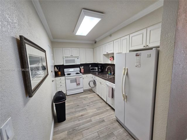 Квартира в аренду номер1117 (Av. April 1st) - фото 7477468