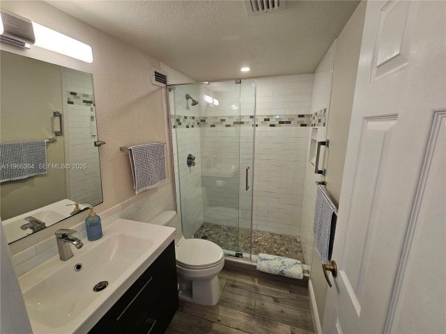 Квартира в аренду номер1117 (Av. April 1st) - фото 7477471