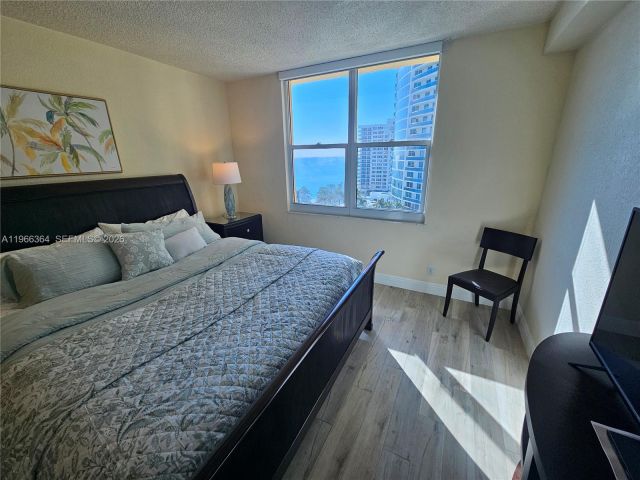 Квартира в аренду номер1117 (Av. April 1st) - фото 7477473