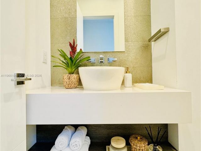 Дом в аренду по адресу 2550 Overbrook St 0 - фото 7447731