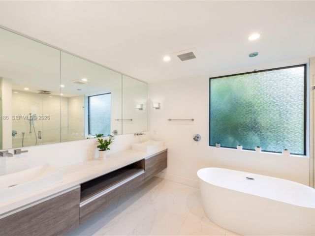 Дом в аренду по адресу 2550 Overbrook St 0 - фото 7447736