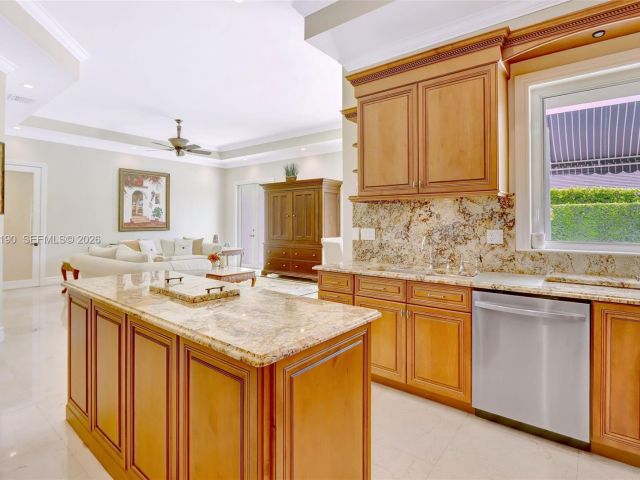 Продажа дома по адресу 7261 SW 120th Ave - фото 7447168