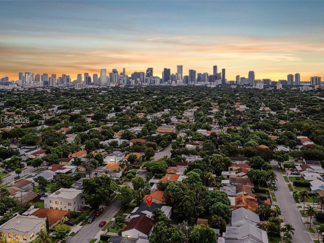 Дом в аренду по адресу 1854 SW 17th St - фото 7447177