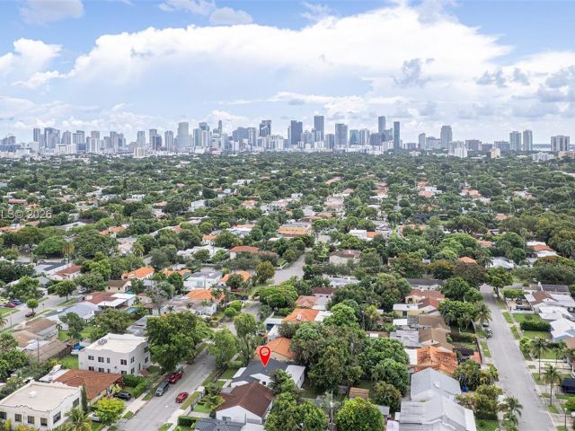 Дом в аренду по адресу 1854 SW 17th St - фото 7447179