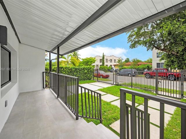 Дом в аренду по адресу 1854 SW 17th St - фото 7447185