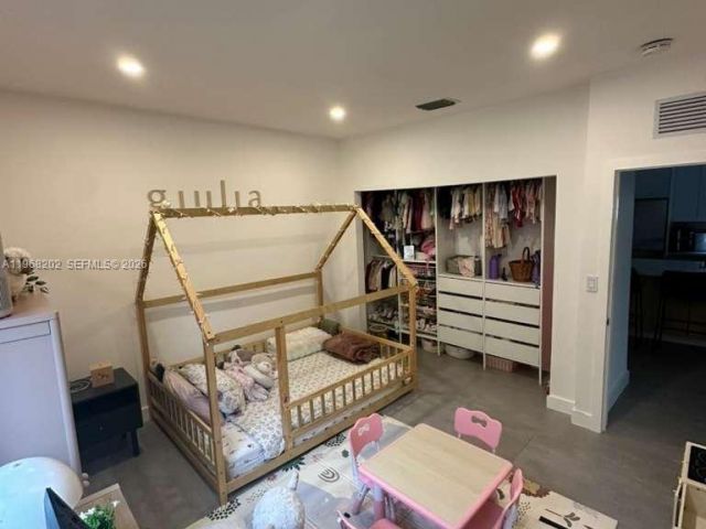 Дом в аренду по адресу 1854 SW 17th St - фото 7447193