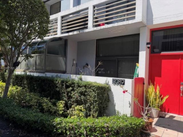 Дом в аренду по адресу 3089 NE 183rd Ln 89 - фото 7476280