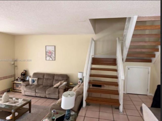 Дом в аренду по адресу 3089 NE 183rd Ln 89 - фото 7476292