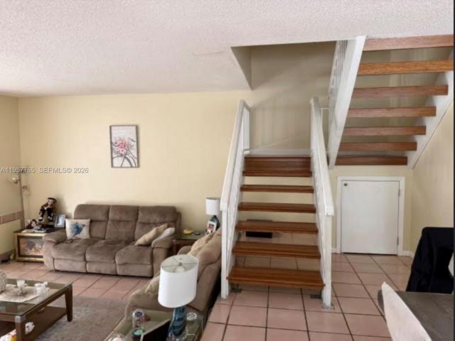 Дом в аренду по адресу 3089 NE 183rd Ln 89 - фото 7476294