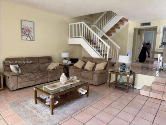 Дом в аренду по адресу 3089 NE 183rd Ln 89 - фото 7476295