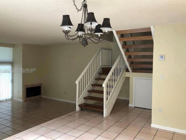 Дом в аренду по адресу 3089 NE 183rd Ln 89 - фото 7476296