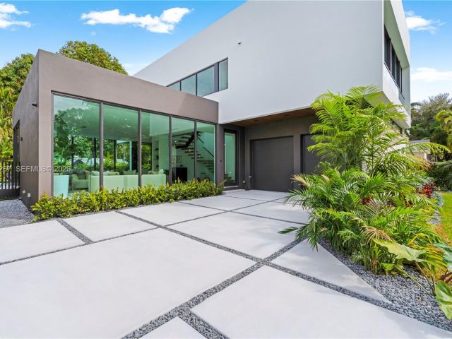 Продажа дома по адресу 4081 Hardie Ave - фото 7447225