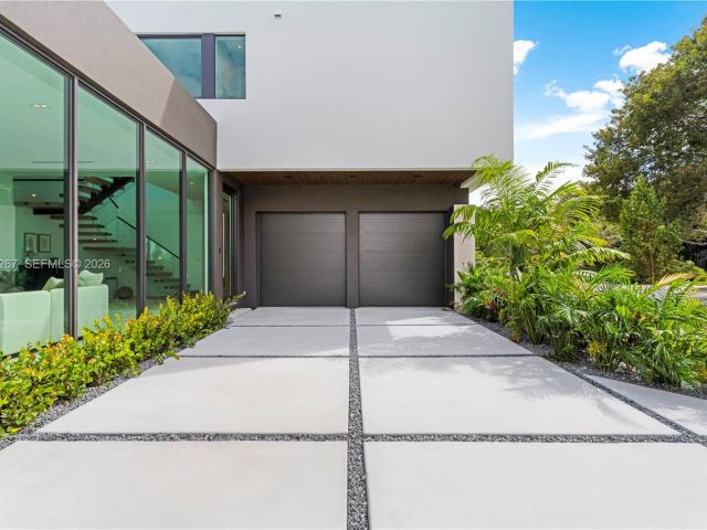 Продажа дома по адресу 4081 Hardie Ave - фото 7447228