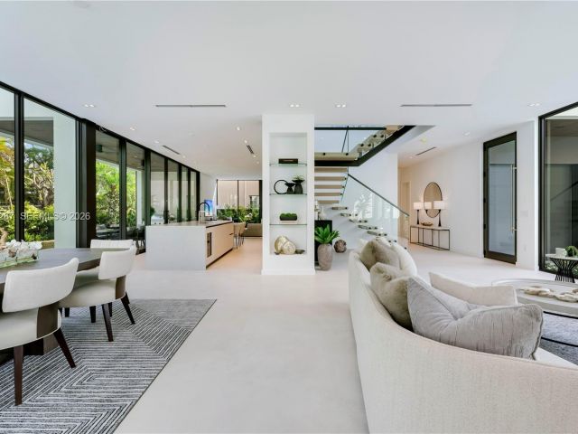 Продажа дома по адресу 4081 Hardie Ave - фото 7447242