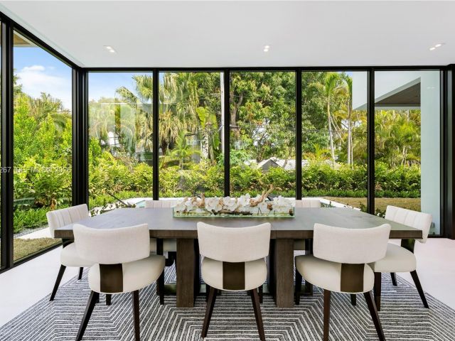 Продажа дома по адресу 4081 Hardie Ave - фото 7447245