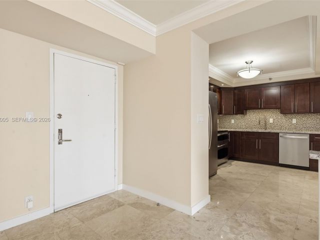 Продажа квартиры #1212 - фото 7515815