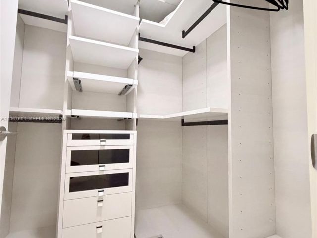 Продажа квартиры #4-1206 - фото 7490187