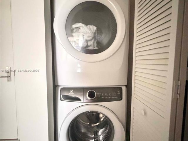 Продажа квартиры #4-1206 - фото 7490192