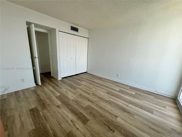 Продажа квартиры #1418 - фото 7484262