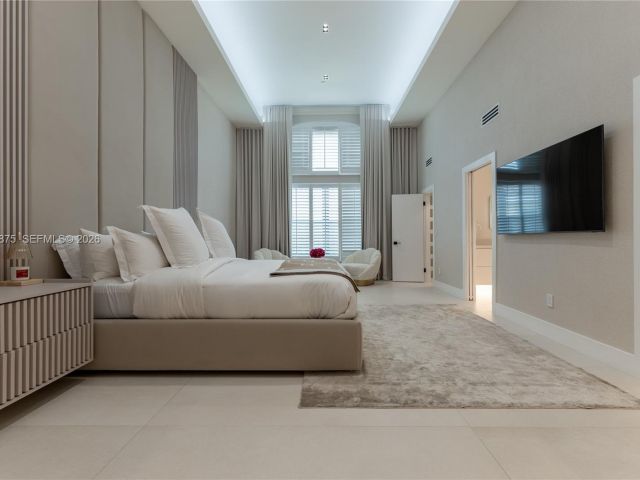 Дом в аренду по адресу 7300 SW 77th Ave - фото 7450023