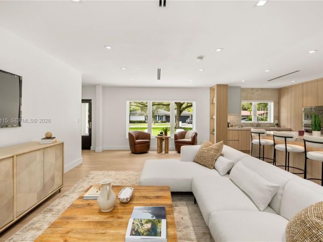 Дом в аренду по адресу 6011 Maynada St - фото 7471078