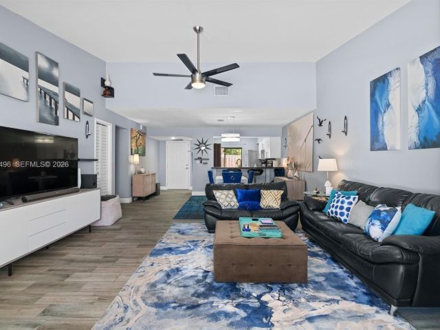 Продажа дома по адресу 2900 NW 69th Ct - фото 7483571