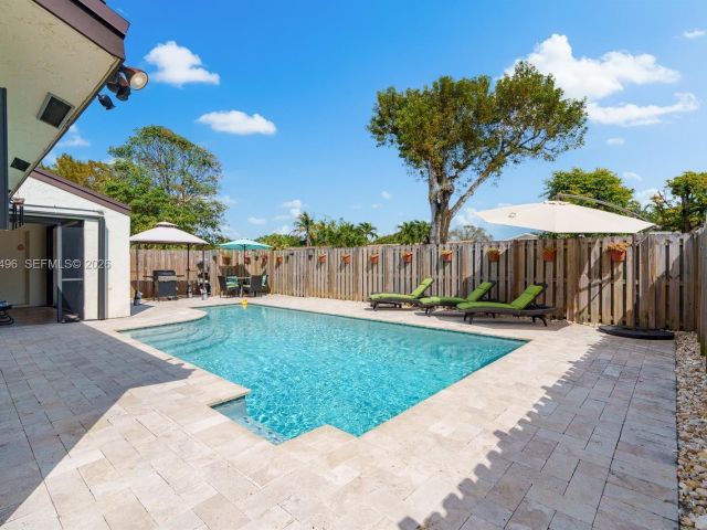 Продажа дома по адресу 2900 NW 69th Ct - фото 7483574