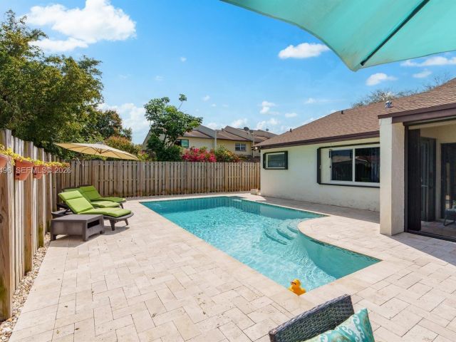 Продажа дома по адресу 2900 NW 69th Ct - фото 7483576