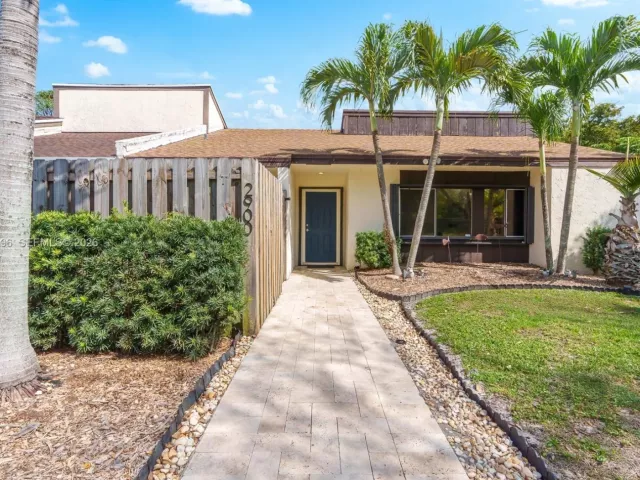 Продажа дома по адресу 2900 NW 69th Ct - фото 7483557